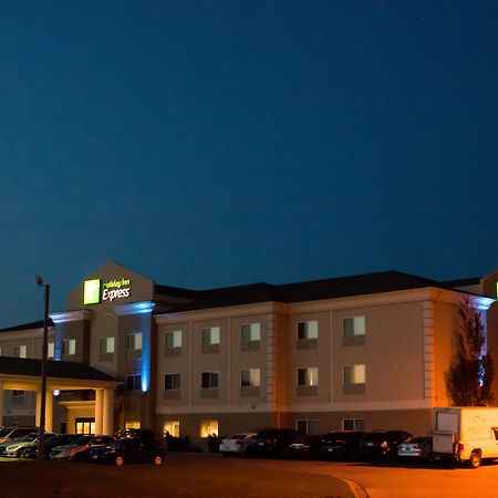 Holiday Inn Express Devils Lake By Ihg Zewnętrze zdjęcie