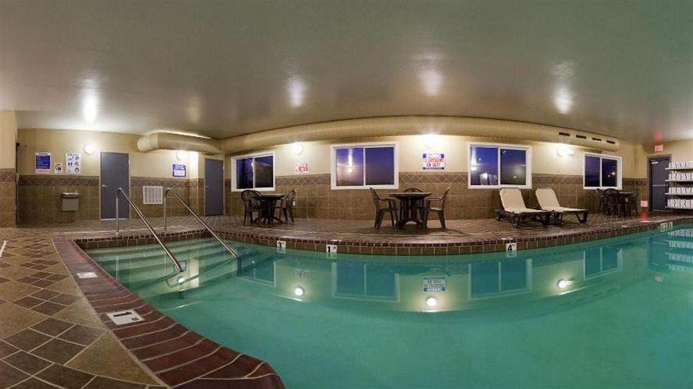 Holiday Inn Express Devils Lake By Ihg Zewnętrze zdjęcie
