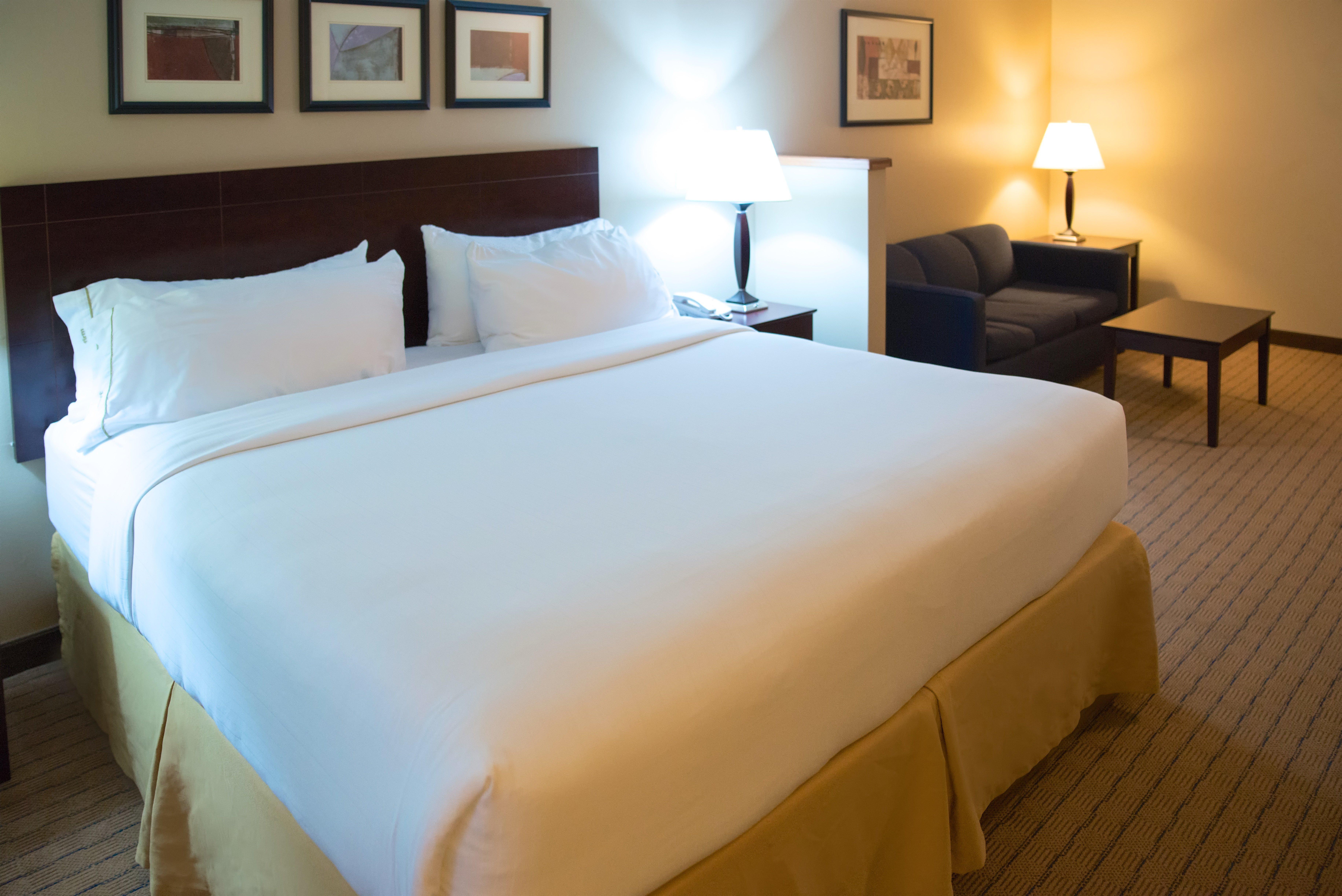 Holiday Inn Express Devils Lake By Ihg Zewnętrze zdjęcie