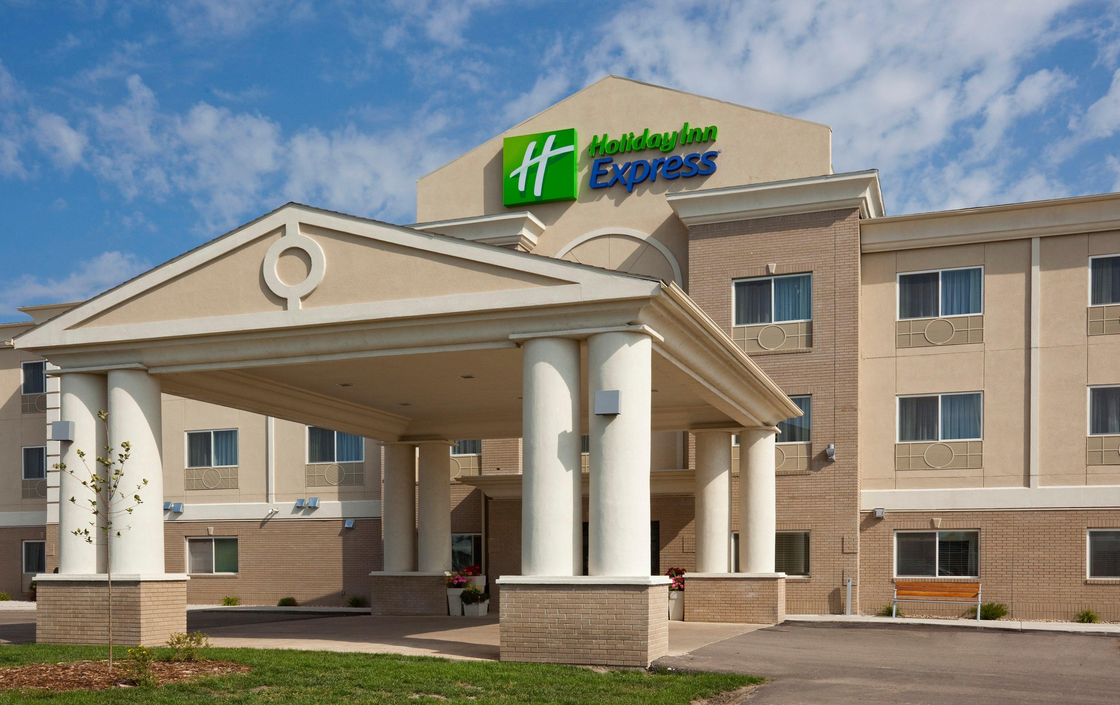 Holiday Inn Express Devils Lake By Ihg Zewnętrze zdjęcie