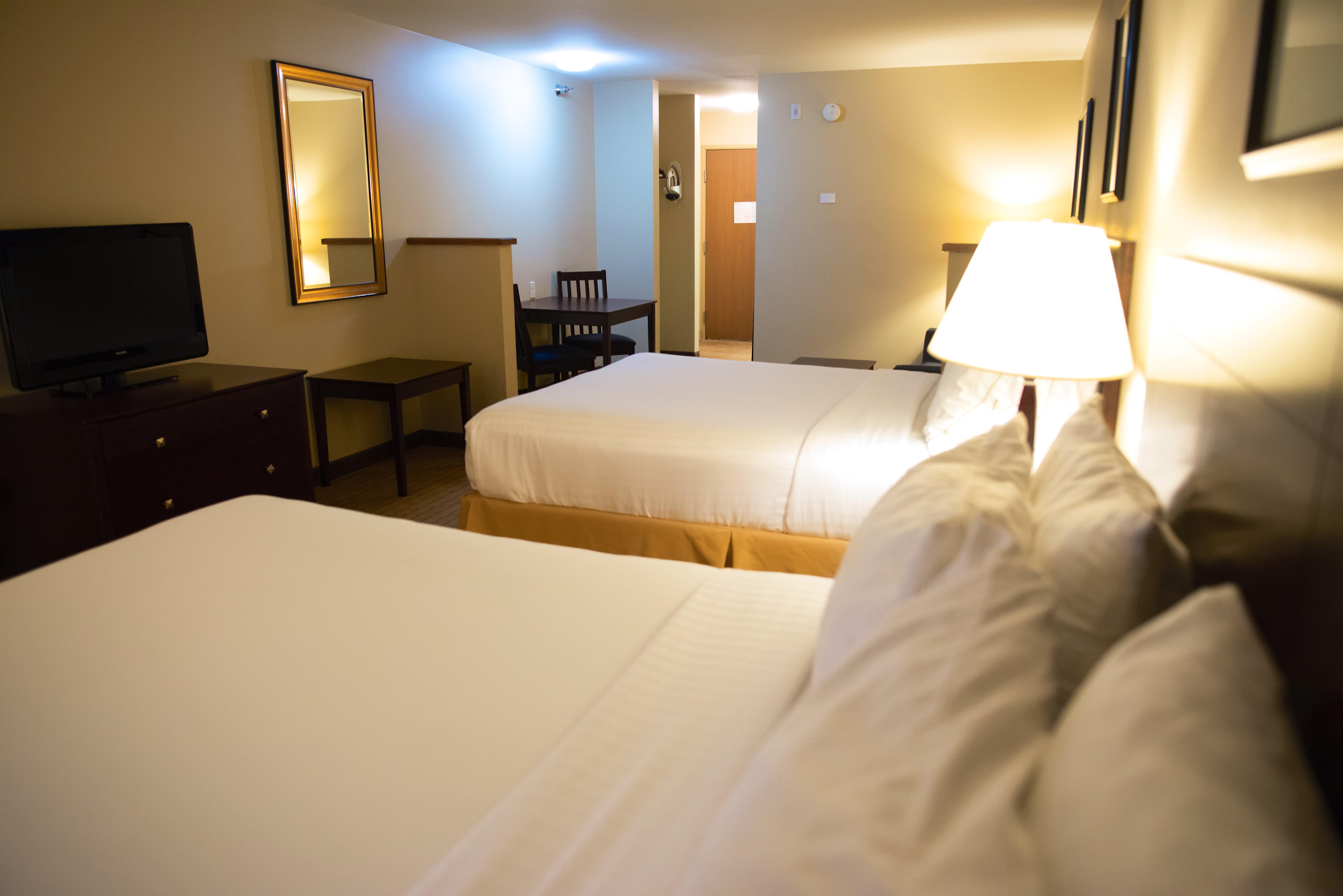 Holiday Inn Express Devils Lake By Ihg Zewnętrze zdjęcie