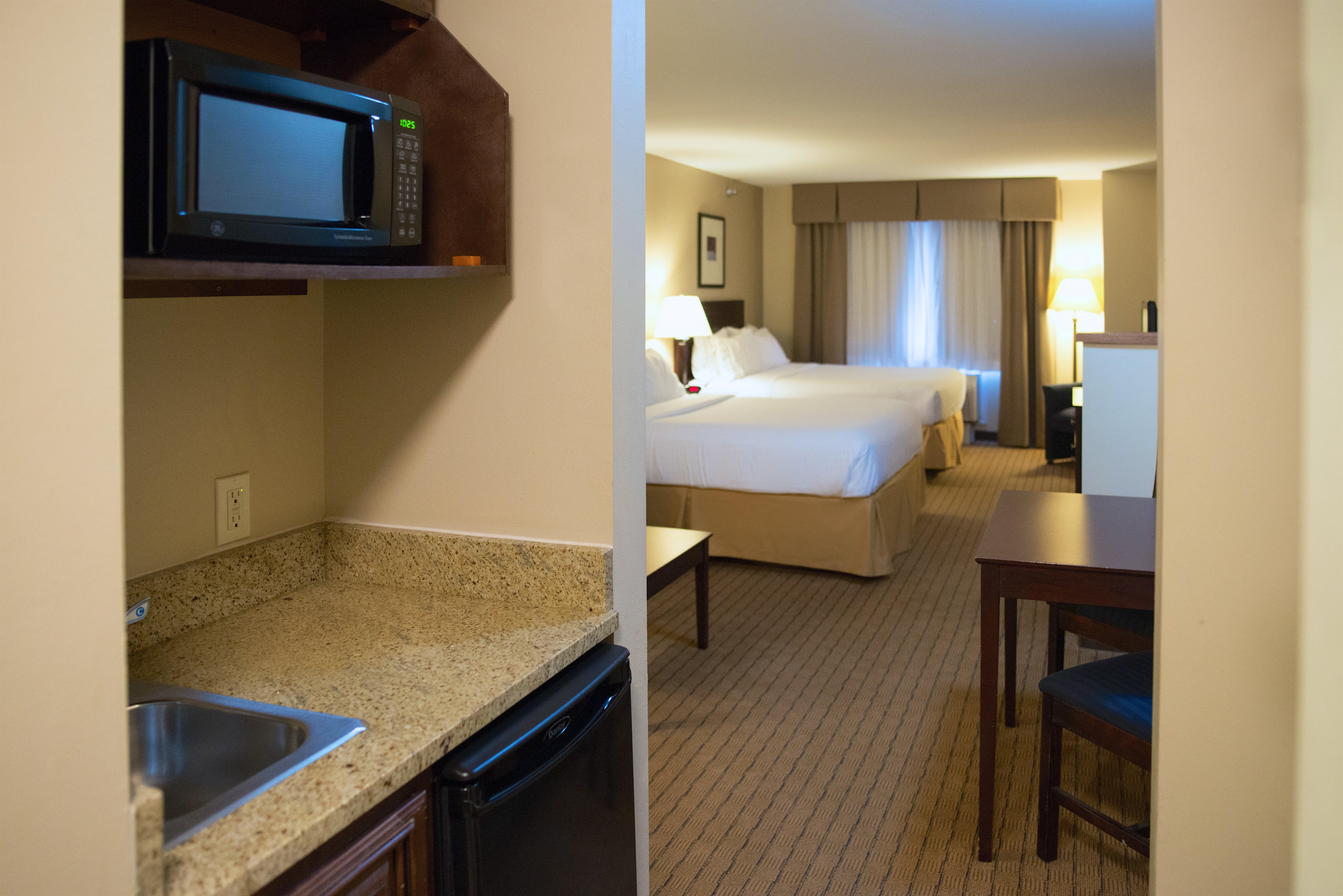 Holiday Inn Express Devils Lake By Ihg Zewnętrze zdjęcie