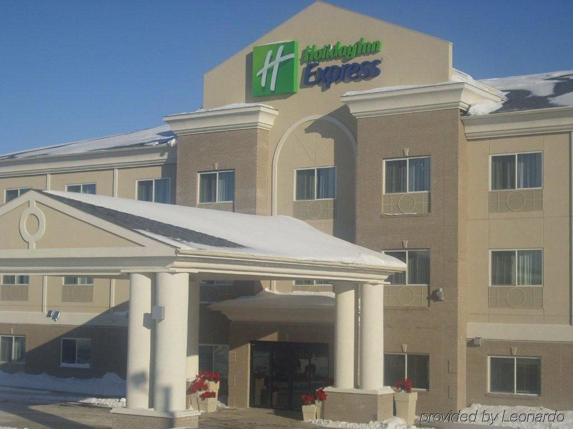 Holiday Inn Express Devils Lake By Ihg Zewnętrze zdjęcie
