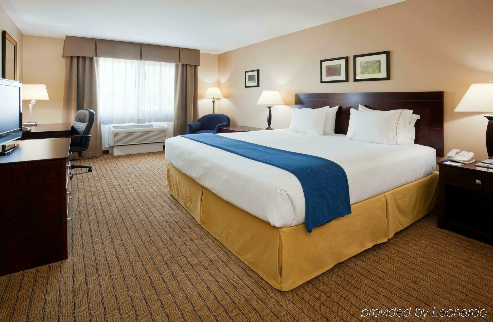 Holiday Inn Express Devils Lake By Ihg Zewnętrze zdjęcie