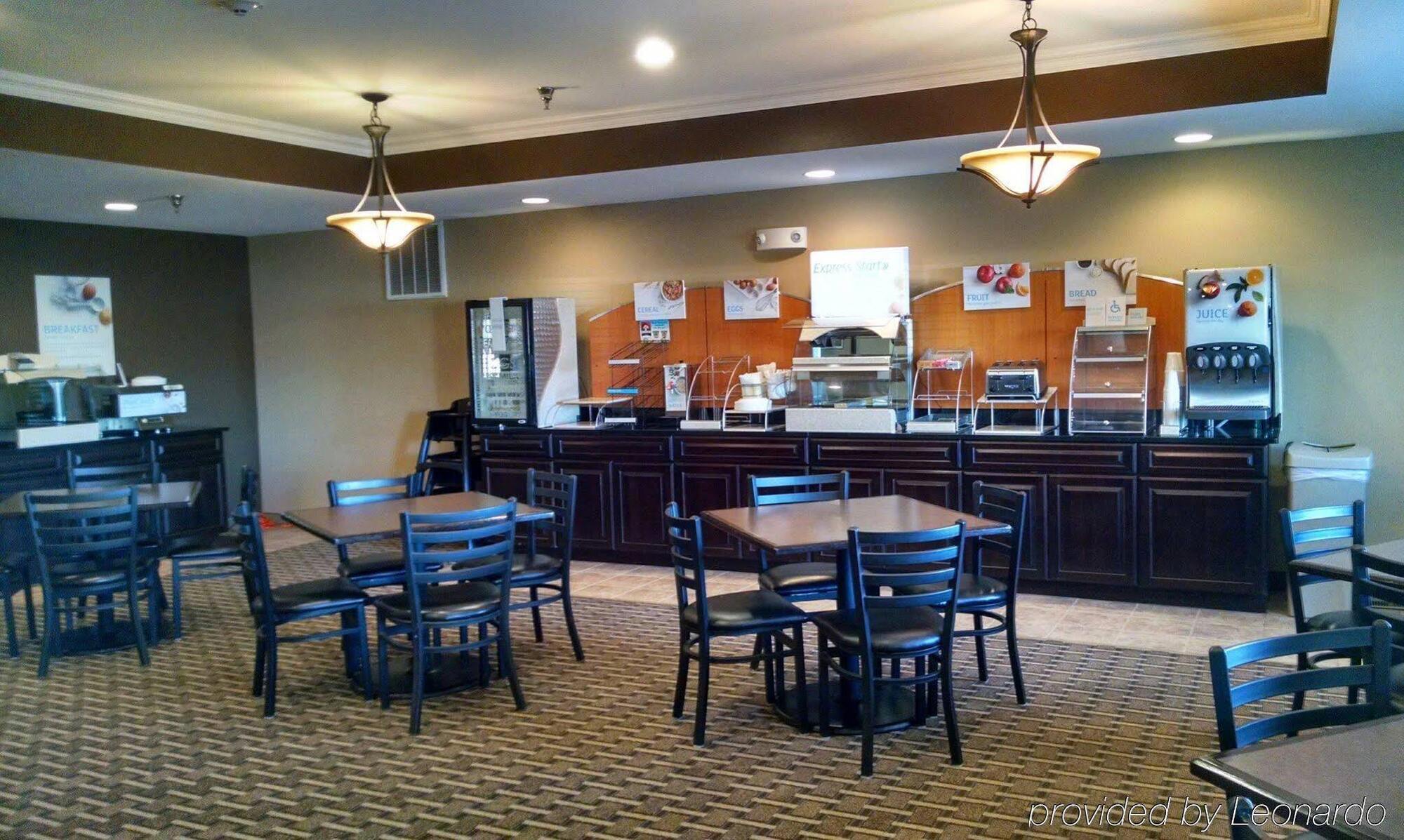 Holiday Inn Express Devils Lake By Ihg Zewnętrze zdjęcie